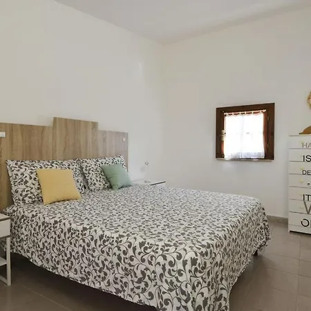 Holiday home Casa Antica Lemon Tree Torpe